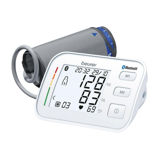 Das Beurer Oberarm-Blutdruckmessgerät BM 57 mit Bluetooth der Beurer GmbH zeigt einen Wert von 120/83 und einen Puls von 69 an. Es verfügt über eine graue Manschette und farbige Balken auf dem Display zur Anzeige der Blutdruckwerte.