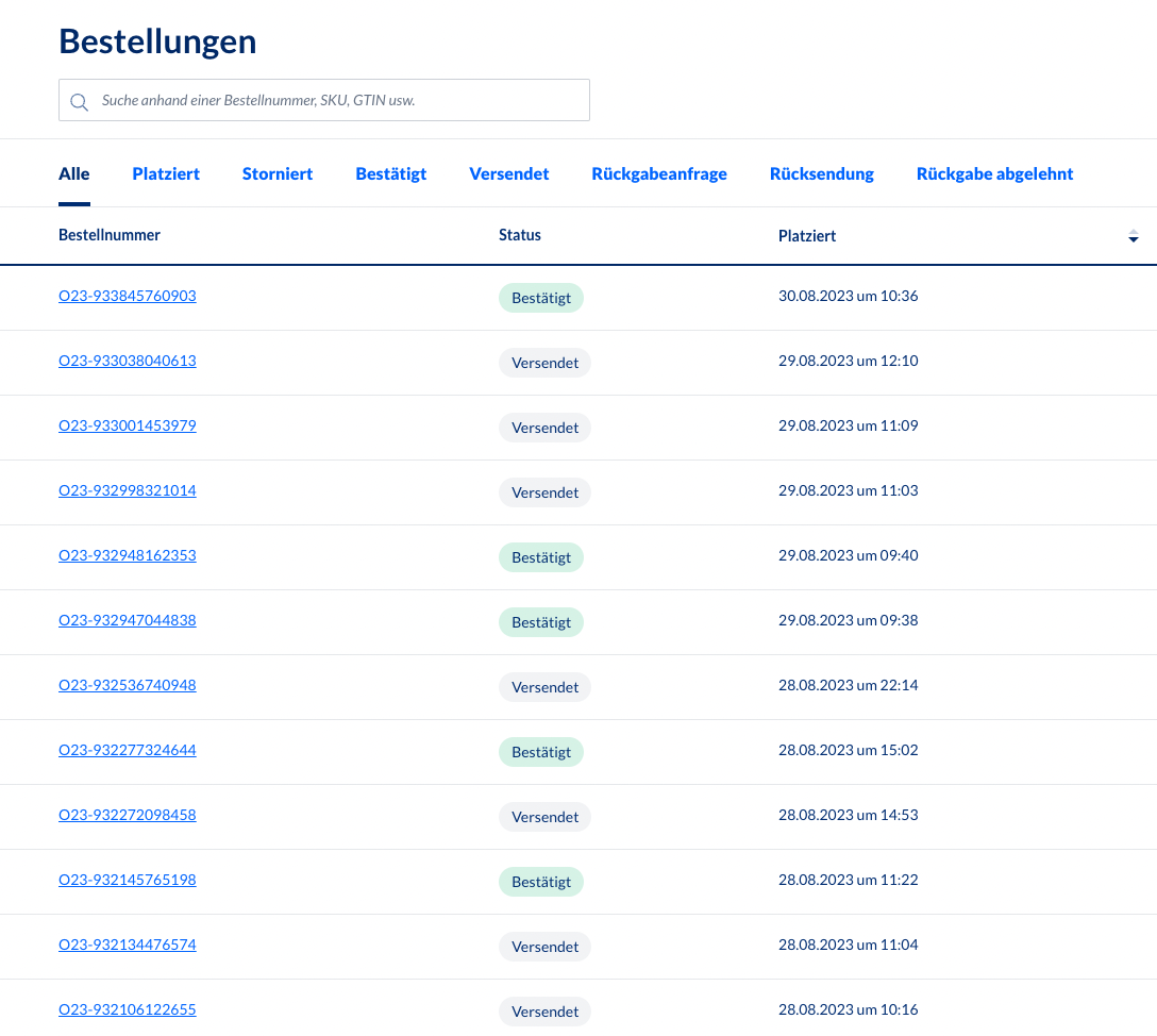 Ein Screenshot des Backend-Bestellmanagementsystems Altruan MetroSync: Metro Market to Weclapp Bestellverarbeitung, das eine Tabelle mit Bestellnummern und Statusaktualisierungen anzeigt. Jede Zeile enthält Bestellnummer, Status, SKU, Erstellungsdatum und -zeit. Die meisten Status zeigen