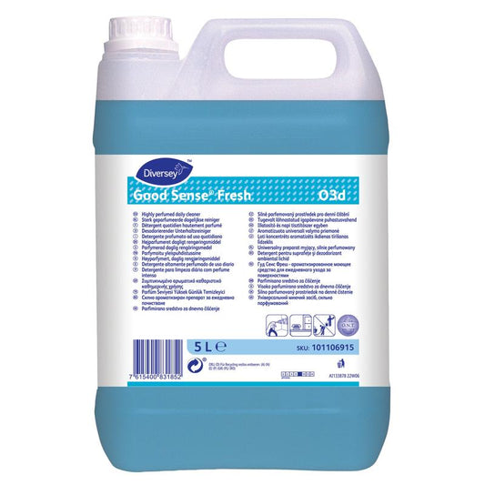 Ein 5-Liter-Kanister der Diversey Deutschland GmbH & Co. OHG Good Sense Fresh, Hochparfümierter Allzweckreiniger mit O.N.T. Technologie, mit blauer Flüssigkeit und einem mehrsprachigen Etikett mit Produktdetails, Verwendungs- und Sicherheitshinweisen.