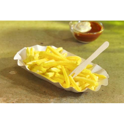 A PAPSTAR 250 bowls, cardboard "pure" oval white from PAPSTAR GmbH is filled with yellow French fries and a wooden fork. In the background is a small glass bowl with dark sauce and mayonnaise.