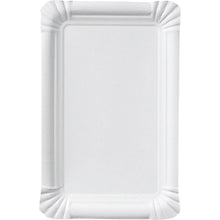 Ein schlichter, rechteckiger Wurstteller 13x20 cm aus Pappe von Duni GmbH mit weißem Papier und geriffeltem Rand liegt leer auf weißem Grund, hochkant ausgerichtet. Ideal für Catering, erhältlich im 250er Pack.