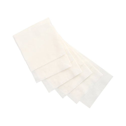 Five PAPSTAR dispenser napkins, 1-ply (25x30 cm, white) from PAPSTAR GmbH are arranged fanned out on a white background; the pack contains 250 pieces.