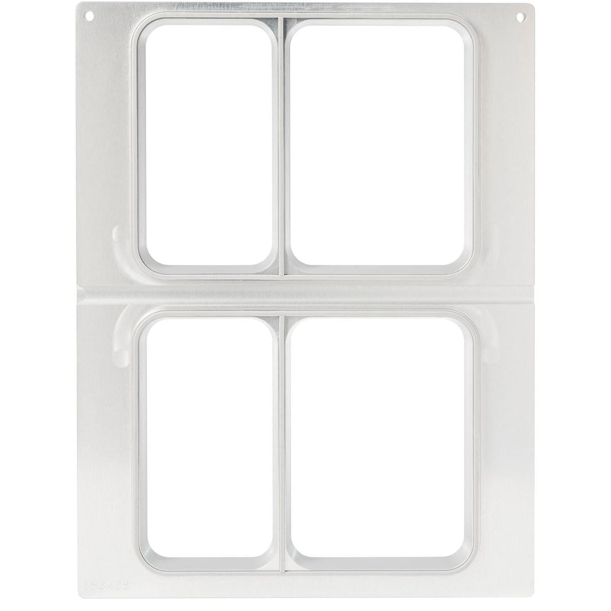 Die Kassette DF15/25 von Duni GmbH ist eine klare Kunststoffvorlage mit vier rechteckigen Öffnungen (2 Reihen), ideal für CPET Schalen 515/370 ml und 655/455 ml. Jede Öffnung hat erhöhte Ränder, oben sind zwei kleine Löcher.