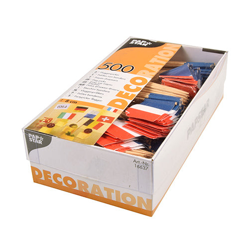 In a carton with the inscription "PAPSTAR 500 Deco-Picks 8 cm white" from PAPSTAR GmbH, there are 500 environmentally friendly paper flags in various country designs, including those from France and Switzerland. The picks are neatly stacked in the opened packaging.