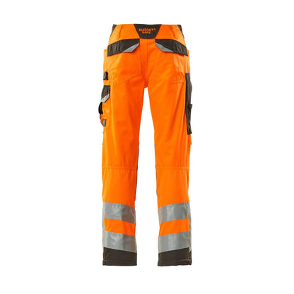 Trousers with knee pockets