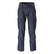 Trousers with knee pockets