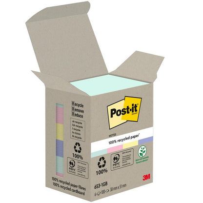 An open box of Post-it® Recycling Notes (38 mm x 51 mm, 100 sheets/block, 100% PEFC) from 3M Deutschland GmbH shows several pastel-colored blocks and is adorned with recycling symbols and 3M branding.