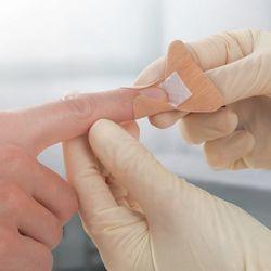 Leukoplast Elastic, Fingerstrips – im Einsatz