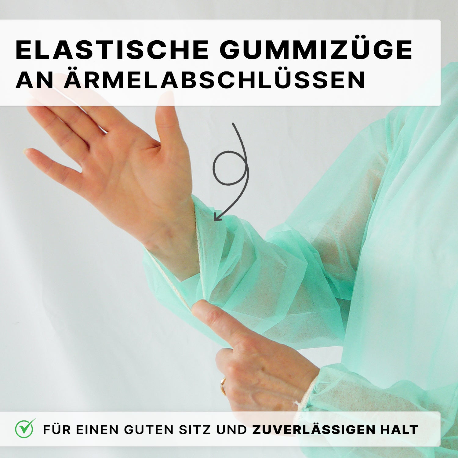 Ein Anwender passt die elastische Manschette eines ARNOMED PROTECT PP-SCHUTZKITTEL Einweg Schutzkittels aus PP-Vlies der ARNOWA GmbH an. Der deutsche Text hebt den sicheren Sitz der elastischen Bänder am Ärmelende hervor, die durch einen Pfeil gekennzeichnet sind.