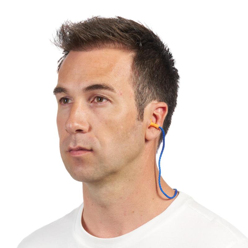 A man wears 3M™ Earplugs with Cord 1271 in orange (Triple-Flange Design, SNR 26 dB) from 3M Deutschland GmbH. The blue corded, reusable earplugs offer reliable noise protection, while he looks slightly to the left with a neutral expression.