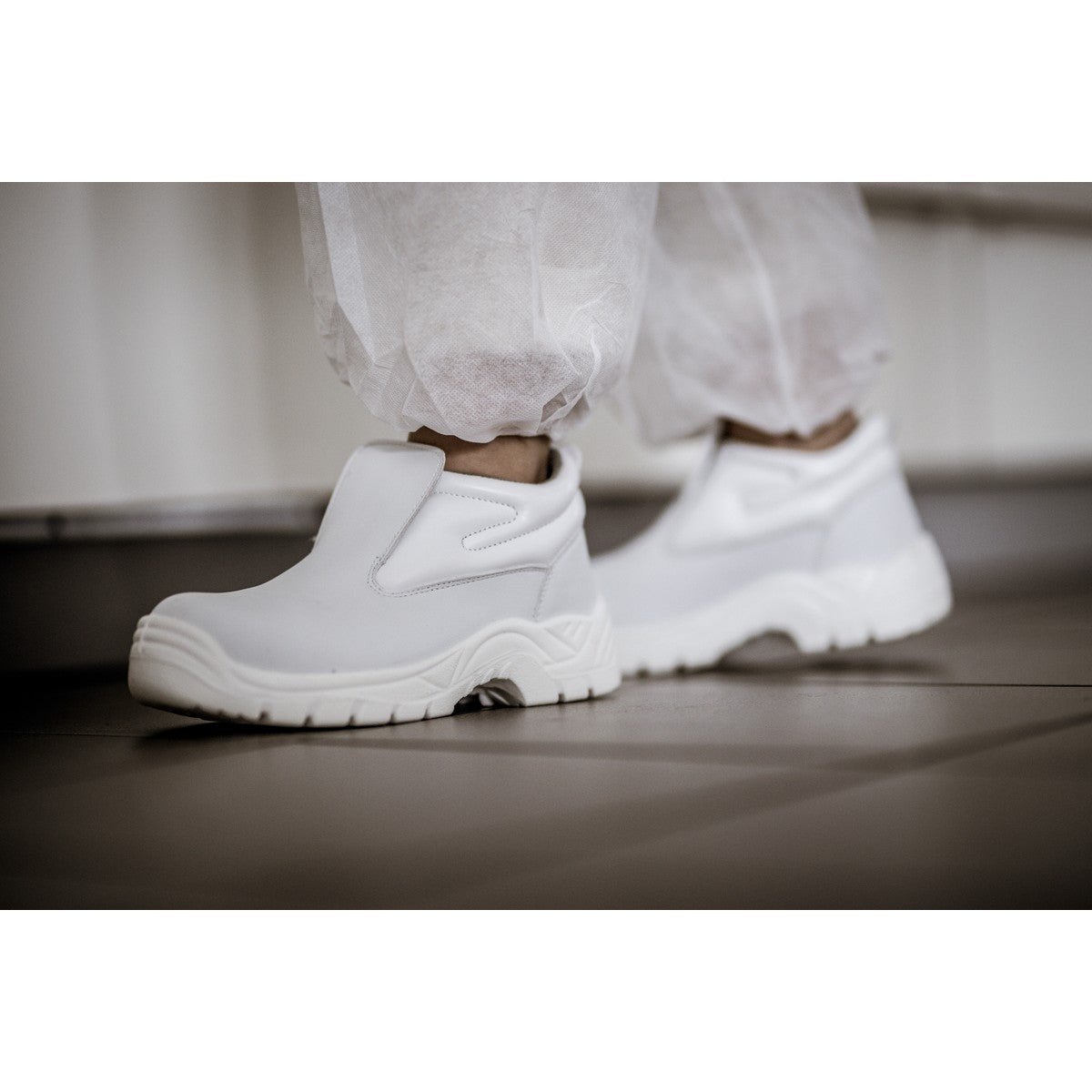 NITRAS CLEAN STEP MID SL, S2 safety slippers, white