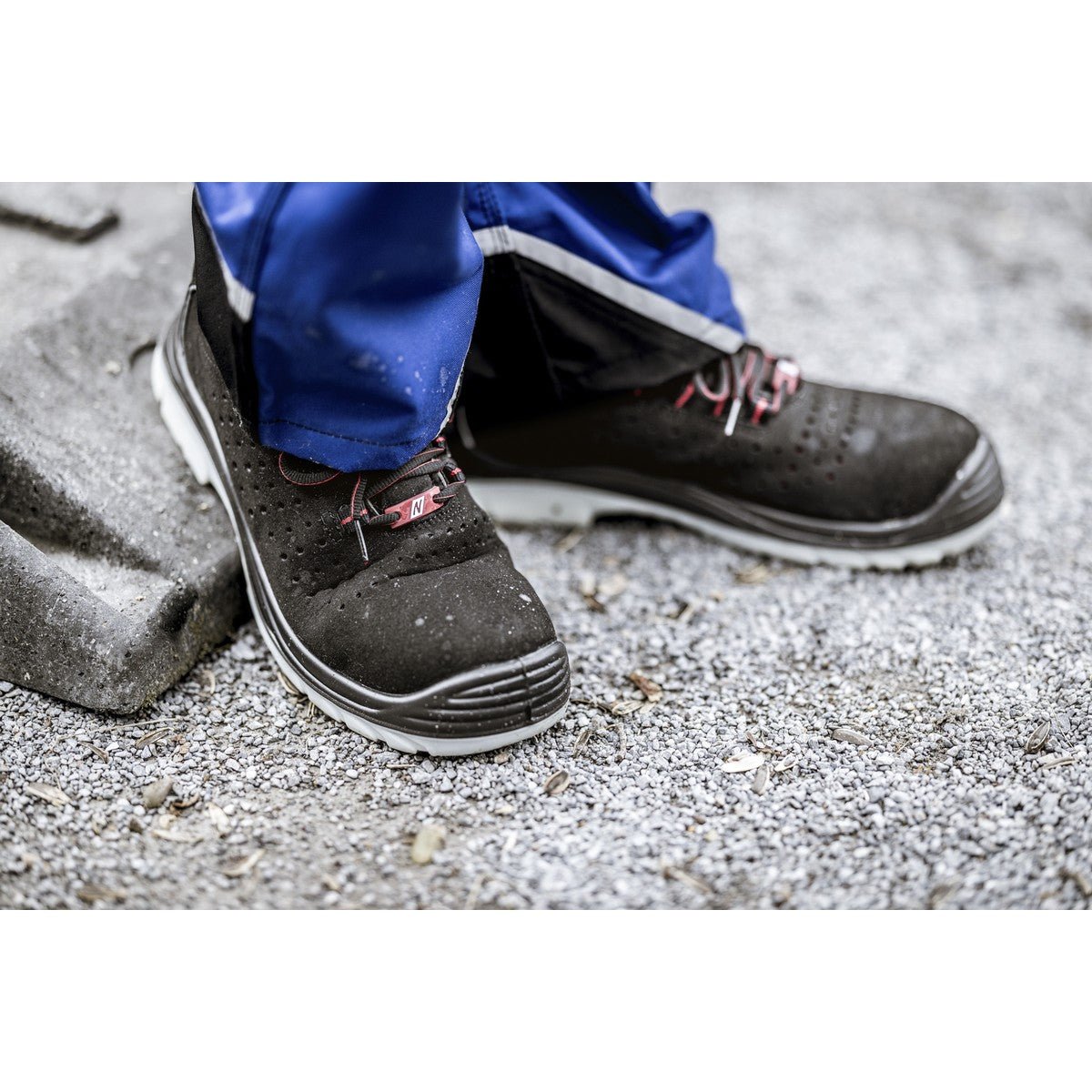 NITRAS MICRO STEP, S1P safety shoes, black