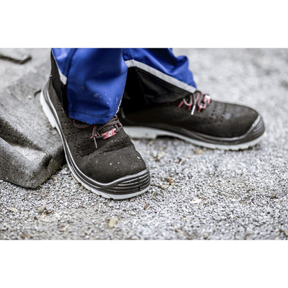 NITRAS MICRO STEP, S1P safety shoes, black