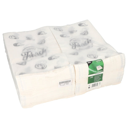 A bulk pack of 1000 PAPSTAR butcher bags from PAPSTAR GmbH made of kraft paper with thread, ideal for butcher shops or delicatessens. The bags are delivered neatly packed and are perfect for professional gastronomy needs.