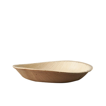 The PAPSTAR 25 plates, palm leaf "pure" round from PAPSTAR GmbH are made of biodegradable material and offer environmentally friendly disposable tableware for sustainable enjoyment.