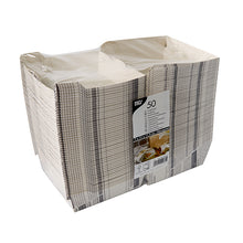 A sealed package of 50 PAPSTAR burger boxes "Newsprint" large (7.8x11x11.5 cm) from PAPSTAR GmbH, made of sturdy cardboard, with a striped newspaper motif and product label, sealed in semi-transparent shrink wrap.