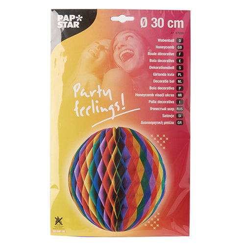 On the packaging of PAPSTAR GmbH, there is a colorful 30 cm large PAPSTAR flame-retardant honeycomb ball with the text "Party vibes!" and two laughing people, as well as multilingual translations.