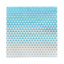 A pack of 20 three-ply napkins (25 cm x 25 cm, 1/4 fold) from PAPSTAR GmbH with a blue-white small triangle gradient - denser at the top, thinner at the bottom.