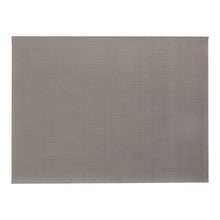 Die soft selection plus Tischsets der PAPSTAR GmbH sind rechteckige, graue Tischsets im Format 30x40 cm aus stoffähnlichem Vlies mit dezenter Webstruktur auf schlichtem weißem Untergrund. Packung enthält 100 Stück.