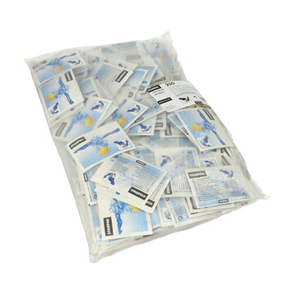 A transparent plastic bag contains 250 Starpak refreshing wipes "Citro" (14 x 14 cm) in blue and white packages, some of them with images of a soccer player kicking a ball.