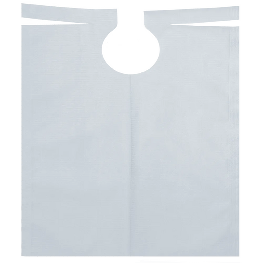 Der AMPri Patientenumhang mit PE-Beschichtung, erhältlich in verschiedenen Farben und mit den Maßen 500 x 600 mm, ist eine Einweg-Kunststoffschürze mit abgerundeter Halsöffnung und zwei Bändern an der Oberseite. Dieses speziell für zahnärztliche Eingriffe entwickelte Patientenlätzchen der AMPri Handelsgesellschaft mbH wird flach auf einen einfarbigen Hintergrund gelegt und zeigt seine rechteckige Form mit PE-Beschichtung und seine glatte Textur. Jede Rolle enthält 80 Stück.