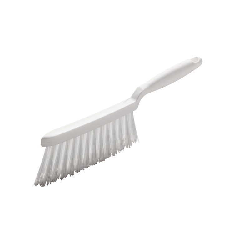 Der HANDBESEN,PBT TRANSPARENT ø 0,25MM WEICH, 280X15X50 MM von Haug Bürsten KG verfügt über einen Kunststoffgriff und abgewinkelte PBT-Borsten für eine schonende Reinigung, isoliert auf weißem Hintergrund dargestellt.