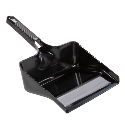 The Haug Bürsten KG Haug dustpan, square with broom comb, available in various colors, is a black plastic dustpan with a ribbed handle for collecting dust and dirt. This HACCP-compliant tool features raised edges and a flat bottom for easy handling.