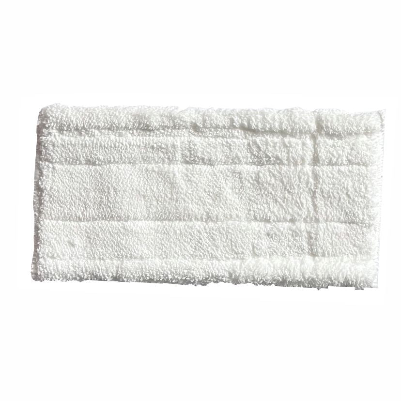 The Arcora Handpad Original | Carton (200 pieces) by Arcora International GmbH is a rectangular, white microfiber pad with visible seams, designed for hygienic cleaning and set against a solid white background.