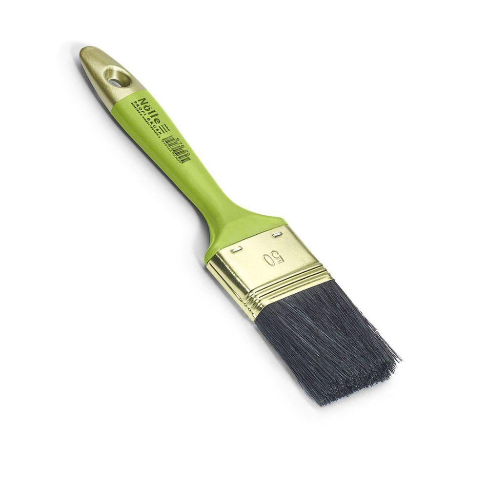 The Nölle Profi Brush paintbrush 7 features a green handle, a black bristle mix, and a brass ferrule. Ideal for painting tasks, including various labels and numbers, as well as a hole at the end of the handle for easy hanging.