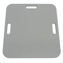 Abgebildet ist eine flache, rechteckige graue Novocal Reanimationsplatte aus Kunststoff mit Halterung für Pflegewagenserie PAW 5000-9000 (1 Stück) mit abgerundeten Ecken und drei Griffen auf weißem Hintergrund.