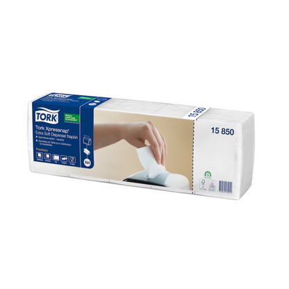 On the packaging of the Tork Xpressnap® 15850 Extra Soft Dispenser Napkin N4 2-ply from Essity Professional Hygiene Germany GmbH, a hand is depicted pulling a napkin from the dispenser. It emphasizes features such as softness and sustainability and shows how this system effectively reduces napkin consumption.