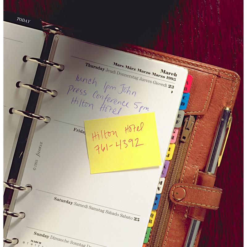 An open brown leather planner shows the schedule for Thursday with handwritten notes for a lunch with John at 1 PM and a press conference at 5 PM at the Hilton Hotel. A neon-colored Post-it® note (3M Deutschland GmbH) reads "Hilton Hotel 761-4392."